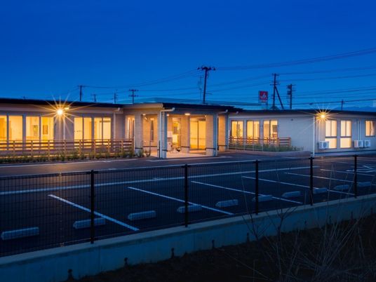都市機能が集まった暮らしやすい環境で、安心のサポート体制のもと日々をお過ごしいただけます。