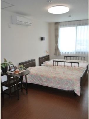 お一人お一人の専用のお部屋がございますので、ご家族様も気兼ねすることなくお越しいただけます。