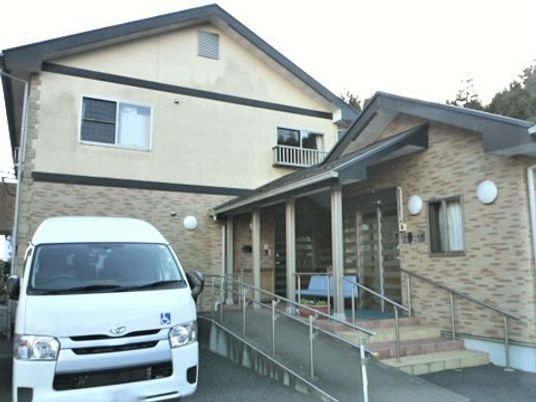 介護や医療が必要な方に、適切なケアをご提供する安心の住まいとして、グループの培った介護ノウハウを活かしたケアをご提供します。