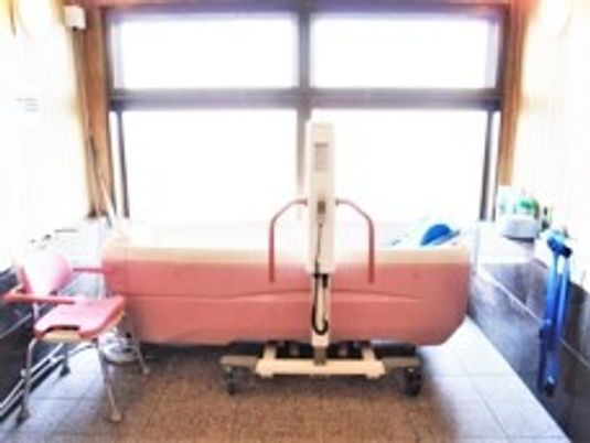 施設内の一室にある周辺機器を写したもの。施設内のいちシーンの写真