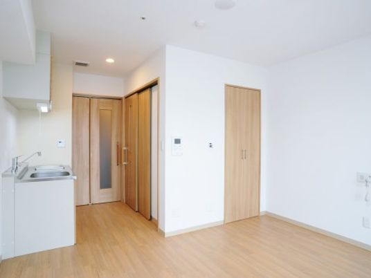 キッチン・クローゼットが付いた個室をご用意。ゆったりとご自宅感覚で日々を過ごせる充実の設備です。