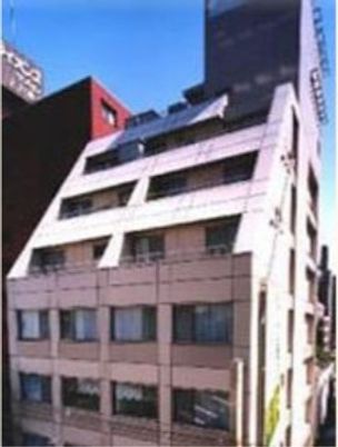 上層部がベランダ付きの居室なっている介護付有料老人ホームケアリビング楽寿です。快適な毎日を皆様に。
