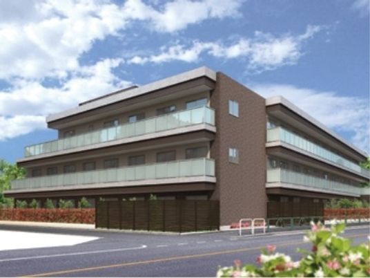 スタイリッシュな外観で青空の下に建つグランダ国分寺には駐車スペースもしっかり完備しています。