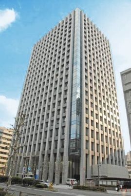 毎日の暮らしをきめ細やかな介護サポートでお手伝いするスタッフは、確かな技術と経験を持つ人材です。