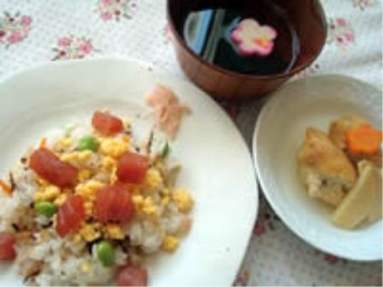 毎日のメニューは栄養士が管理しているものです。お体の調子に合わせて、パーソナルにお食事提供していきます。