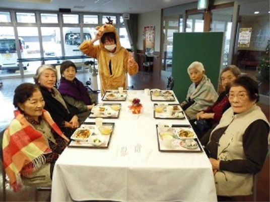 楽しみがある日常は、リハビリにもモチベーションが上がりより介護予防や緩和につながることだからこそ、イベントや地域交流の時間をたくさんご用意しています。