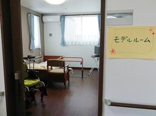 施設の居室内のコーディネート例。モデルルームとして開放されている部屋