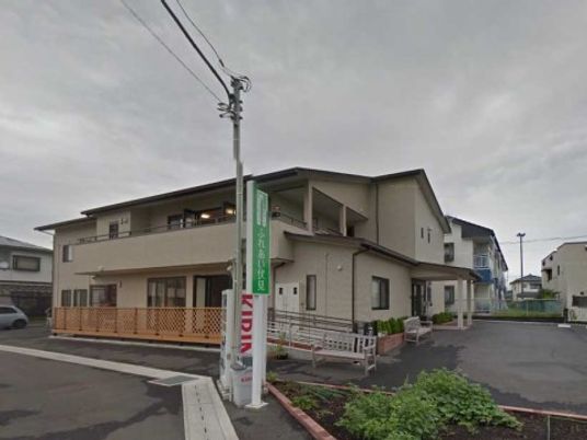 施設のゆったりとした外観