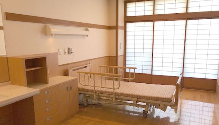 明るい和室の居室
