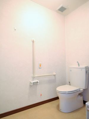  清潔なトイレ環境  