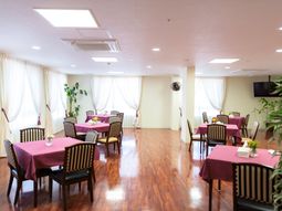 明るいダイニングルーム