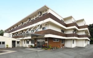 広い外観