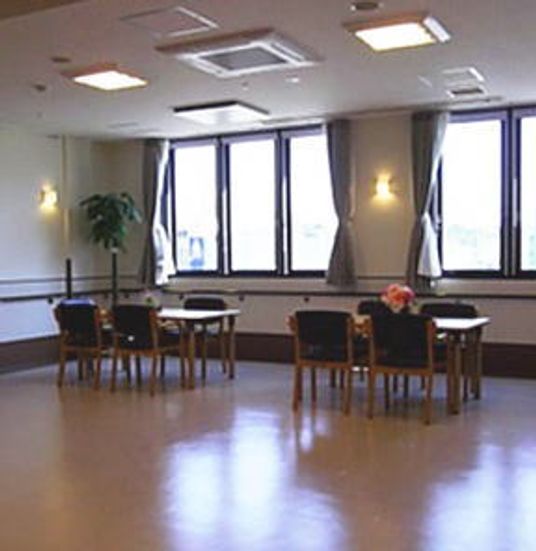 明るいラウンジ