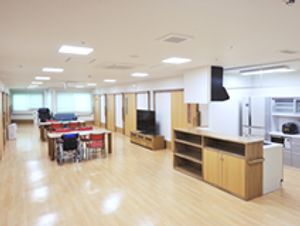 広々としたダイニングルーム