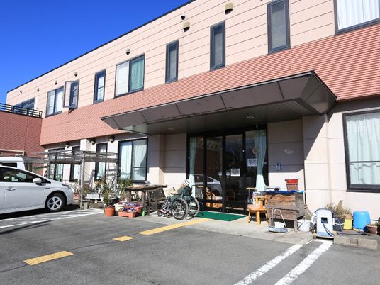 エントランスの外観