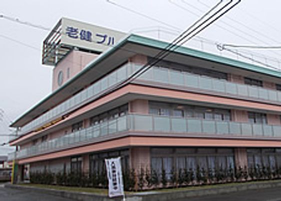 陽光溢れる外観