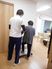 支援する二人の廊下