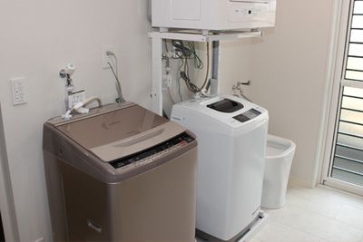 洗濯機と乾燥機の設備