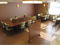 明るいダイニングルーム