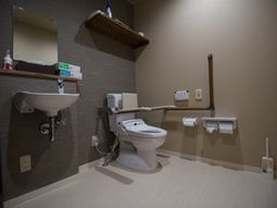バリアフリーのトイレ設備