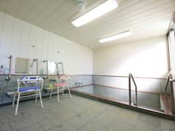 清潔感ある浴室空間