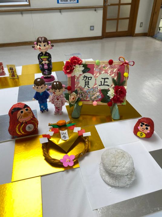 迎春飾りの室内