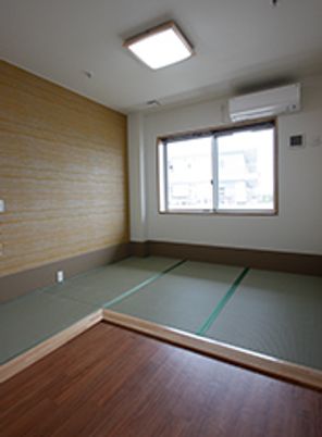 落ち着いた和室