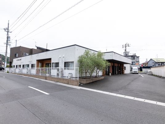 清潔な外観の建物