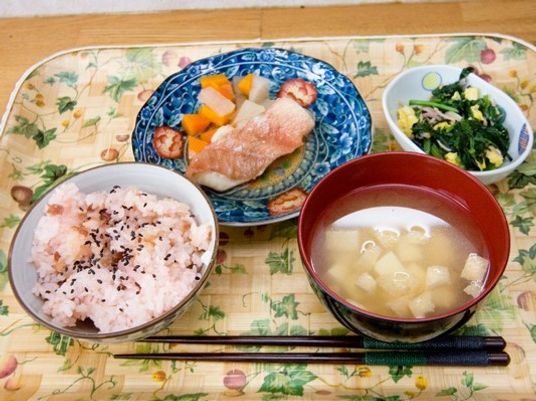 和風の健康的な食事