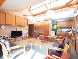 木の温もりあふれるリビングスペース