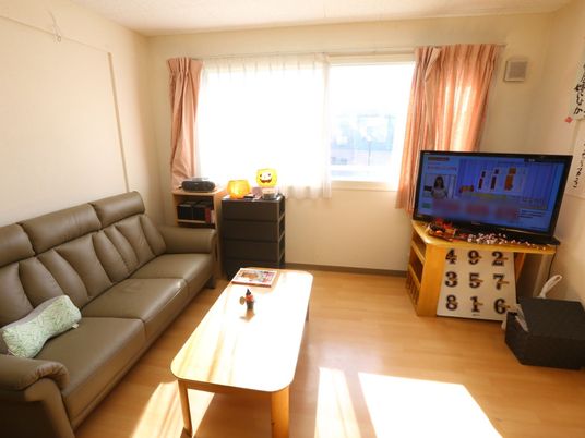 日差しの明るい居室