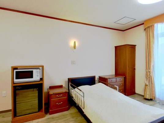 シンプルな居室の部屋