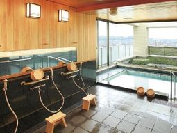 木の温もり感じる浴室