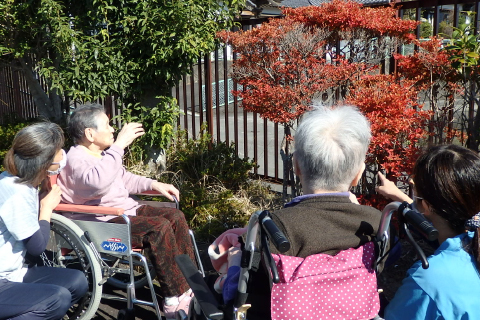 医療法人回精会稲沢 老人保健施設 第2憩の泉の外観