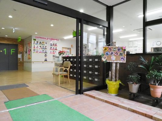 エントランスの広々空間