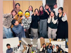 笑顔のスタッフ集合  