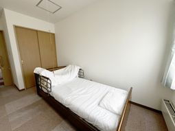 落ち着いた雰囲気の居室