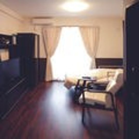 落ち着いた居室内