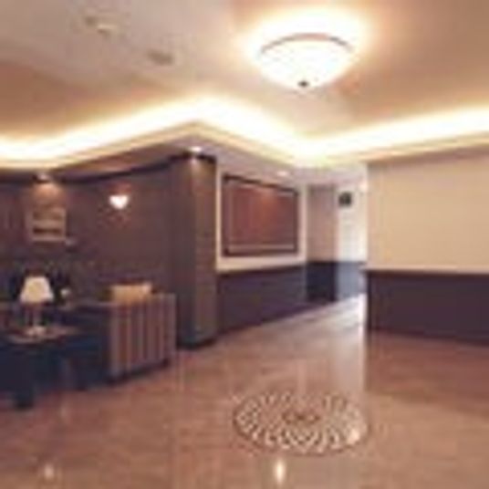 落ち着いた内観