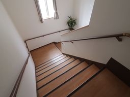 階段と手すりの空間