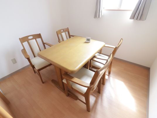 日差しが入る明るい居室