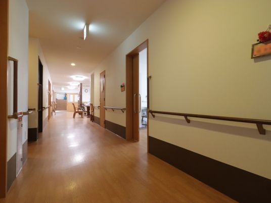 廊下の温もりあるイメージ