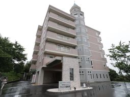 多階層建築の外観