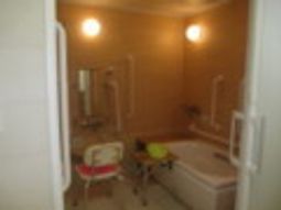 浴室設備が整う空間