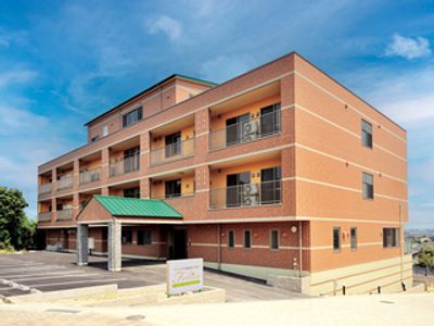 赤レンガの建物外観