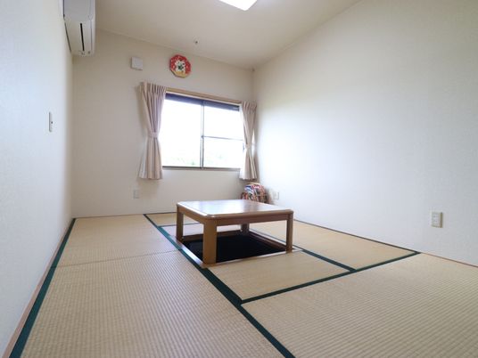 清潔な和室の一室
