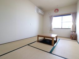 明るい空間の和室