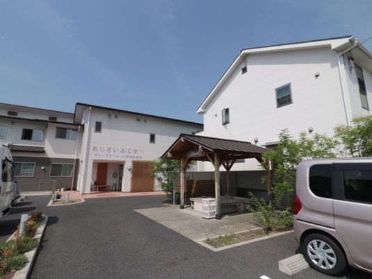 清潔感のある施設外観