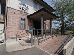 明るいエントランス風景