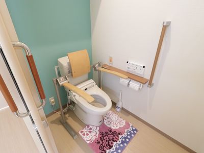 バリアフリーのトイレ設備